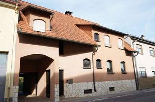 Haus kaufen in 68723 Plankstadt, Großzügiges Zweifamilienhaus mit großem Grundstück, Garage und viel Entwicklungspotenzial