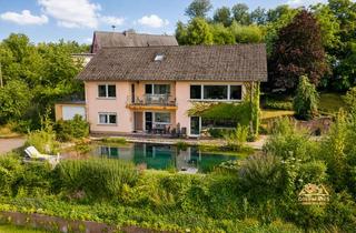 Haus kaufen in Hahnenbachstraße, 55758 Sonnschied, Naturrefugium mit Ferienwohnung, Schwimmhalle und Panoramablick! (Mit 360 Grad-Rundgang!)