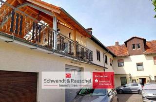 Haus kaufen in 35519 Rockenberg, Großes 3-Familienhaus mit Doppelgarage in Rockenberg-Oppershofen