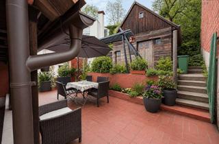 Mehrfamilienhaus kaufen in 70569 Kaltental, Sanierungsbedürftiges Mehrfamilienhaus mit Gewerbe & Garten – attraktives Investmentobjekt