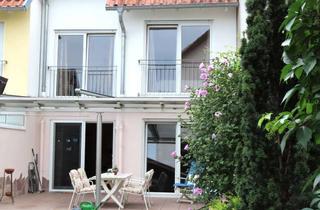 Reihenhaus kaufen in 68519 Viernheim, Schön aufgeteiltes Reihenhaus mit Garten und Stellpätzen in sehr guter Wohnlage