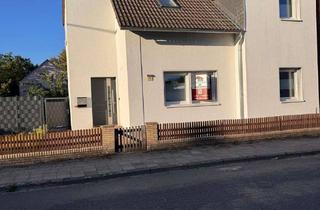 Doppelhaushälfte kaufen in 31226 Peine, Modernisierte DHH mit Kamin, Garten und Terrasse in Peine!