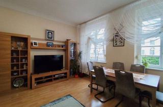 Wohnung kaufen in 95326 Kulmbach, Herrschaftliches Altbau-Juwel mit Wellness-Bad in Kulmbach: Großzügiges Wohnen auf ca. 128 m²