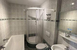 Wohnung mieten in Inselstraße 10, 09113 Chemnitz, Großzügige 2-Zimmer mit Parkett, Wanne, Dusche, SP und EBK in sehr guter Lage