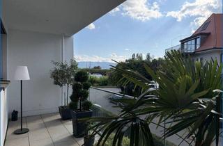 Wohnung kaufen in 78315 Radolfzell, Moderne 2,5-Zimmerwohnung mit Balkon, Einbauküche, Lift & Tiefgarage in Radolfzell
