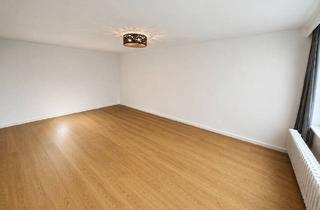 Wohnung kaufen in 70597 Stuttgart, Stuttgart / Hoffeld - Einziehen und wohlfühlen-Hochwertig renovierte 3,5-Zi-OG-ETW am Ramsbachtal in S-Degerloch(Hoffeld)
