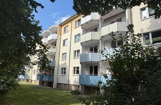 Wohnung kaufen in 18273 Güstrow, Eigentumswohnung mit Balkon in der Südstadt