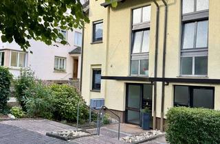 Wohnung kaufen in 56112 Lahnstein, Gepflegte Maisonettewohnung mit zwei Balkonen und zwei Garagen in Oberlahnstein