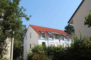Wohnung kaufen in 55120 Mombach, Lichtdurchflutete 3-Zi.-DG-Wohnung mit Südbalkon an der Grünanlage – provisionsfrei