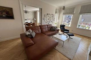 Wohnung kaufen in 24105 Blücherplatz, Großzügige, moderne Altbauwohnung mit zwei Balkonen und Aufzug in der Nähe vom Blücherplatz