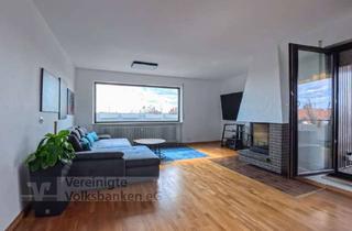 Wohnung kaufen in 71088 Holzgerlingen, Großzügiges Wohnen mit Kamin, traumhafter Fernsicht & überdachter Terrasse in Holzgerlingen!