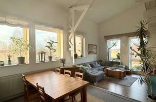 Wohnung kaufen in 23843 Rümpel, Ein Zuhause mit Charakter - besondere Maisonettewohnung mit Galerie und Terrasse