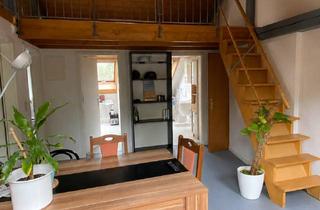 Wohnung kaufen in Hindenburgstrasse, 78467 Konstanz, Charmante 4-Zimmer Dachwohnung mit Galerie, Historisches Ambiente direkt am Petershauser Park
