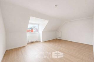 Wohnung mieten in 31785 Hameln, Hameln I Stilvoll sanierte 3-Zimmer-Dachgeschosswohnung mit Einbauküche & Aufzug!