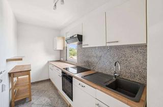 Wohnung mieten in 22589 Sülldorf, Besichtigung am 10.09. Helle 2-Zimmer-Wohnung mit sonniger Dachterrasse in attraktiver Stadtrandlage