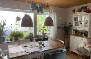 Wohnung mieten in Ettenkircherstr. 31, 88048 Friedrichshafen, Drei Zimmer in Friedrichshafen: Praktisch geschnittene Wohnung im ersten Obergeschoss