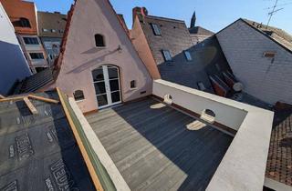 Wohnung mieten in Untere-Hauptstraße 26-28, 85354 Freising, Stilvoll modernisiert: 4-Zimmer-Dachgeschosswohnung in Freising mit Dachterrasse