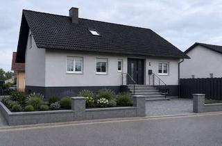 Wohnung mieten in 55578 Gau-Weinheim, SPACIOUS, MODERN & COMPLETELY RENOVATED – Top-Floor Apartment with Balcony in a Peaceful Countryside