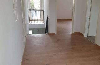 Wohnung mieten in 67271 Obersülzen, Erstbezug nach Sanierung: freundliche 4-Zimmer-Wohnung mit Balkon in Obersülzen