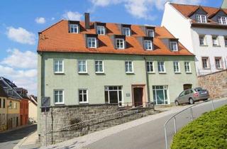 Wohnung mieten in Altmarkt 33, 09337 Hohenstein-Ernstthal, 2 Raum-Altbau-Wohnung, direkt am historischen Altmarkt von Hohenstein-Ernstthal!