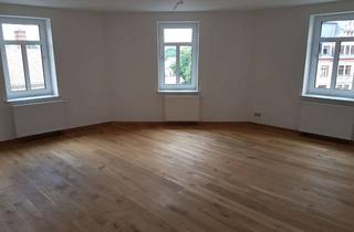 Wohnung mieten in Leipziger Straße 169, 01139 Mickten, 5 Raum Altbauwhg + Badewanne + Dusche + große Küche