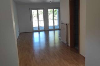 Wohnung mieten in Giengener Straße 290, 89522 Heidenheim, Traumhafter Ausblick ins Grüne: Großzügige 2-Zimmer-Wohnung mit riesigem Balkon in Heidenheim