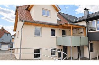 Haus kaufen in 96215 Lichtenfels, Ruhiges Semi-Detached Haus mit Balkon und Kaminöfen in Lichtenfels-Schney