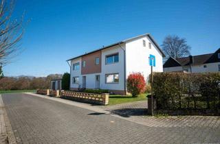Doppelhaushälfte kaufen in 53229 Bonn, Bonn-Niederholtorf: Familienhaus mit viel Platz, Garten & Entwicklungspotenzial