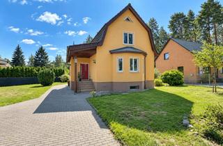Einfamilienhaus kaufen in 16515 Oranienburg, PROVISIONSFREI - Charmantes EFH mit Kamin, großem Grundstück und viel Nutzfläche in Zühlsdorf