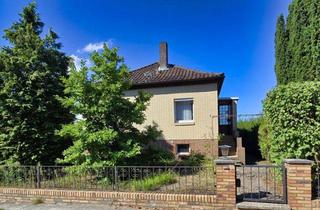 Einfamilienhaus kaufen in 29227 Celle, Der Wintergarten lädt schon ein – im Haus muss noch der Handwerker rein! Sanierungsobjekt in Celle!