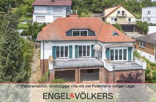 Villa kaufen in 67271 Battenberg, Panoramablick: Großzügige Villa mit viel Potential in ruhiger Lage!