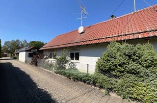 Haus kaufen in 86830 Schwabmünchen, Schwabmünchen - Freistehendes EFH mit Nebengebäude – kurzfristig frei! VB!