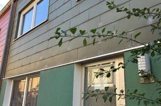 Haus kaufen in 27498 Helgoland, Vermietetes Zwei-Familien RMH im Oberland mit Sofort- Einnahmen