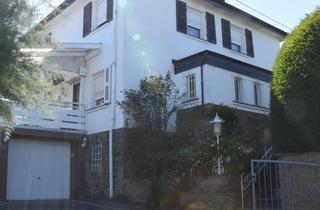 Haus kaufen in Am Bowenberg Wird bekannt geg, 56651 Niederzissen, Wohnen mit Charakter: Freistehendes Haus in Niederzissen