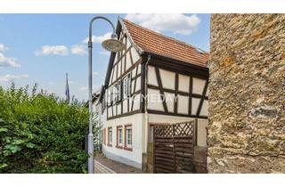 Haus kaufen in 65439 Flörsheim, Historisches Fachwerkhaus mit ausbaubarem Dachboden, Innenhof und modernisiertem Bad