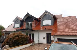 Einfamilienhaus kaufen in 63853 Mömlingen, Mömlingen: attraktives, neuwertiges Einfamilienhaus mit Schwimmteich, Garage....am direkten Ortsrand