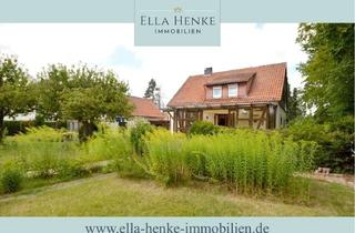 Einfamilienhaus kaufen in 38154 Königslutter, Toller Garten! Freistehendes, solides Einfamilienhaus auf 1.250m² Grundstück mit Keller + 2 Garagen.