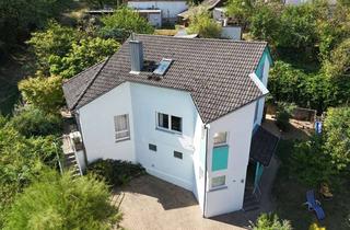 Haus kaufen in 71729 Erdmannhausen, Außergewöhnliche Architektur trifft Gartenidylle