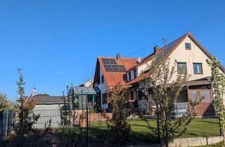 Haus kaufen in 89429 Bachhagel, Außergewöhnliches Mehrgenerationenhaus mit zwei Wohneinheiten, Pool und Wintergarten in Bachhagel