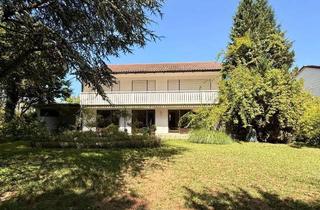 Haus kaufen in 83278 Traunstein, Zweifamilienhaus mit viel Potenzial - großzügiges Grundstück in ruhiger Stadtrandlage von Traunstein