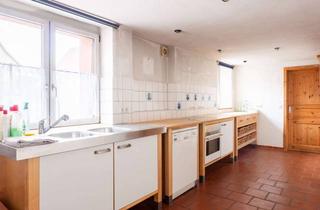Bauernhaus kaufen in 75031 Eppingen, Sanierungsbedürftiges Bauernhaus mit Scheune und Grundstück