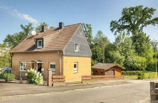 Haus kaufen in 57537 Wissen, Gepflegtes Wohnhaus mit Nebengebäuden in ruhiger Stadtrandlage von Wissen
