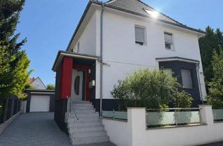 Mehrfamilienhaus kaufen in 77654 Offenburg, Mehrfamilienhaus mit 3 Wohneinheiten, Garage und Garten in Offenburg - keine Besichtigungen möglich!
