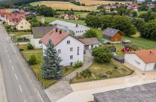 Haus kaufen in 92536 Pfreimd, Modernisiertes Ein/Zweifamilienhaus mit vielen Möglichkeiten und großem Grund in Pfreimd