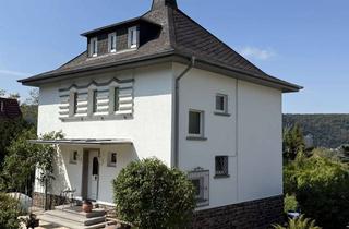Einfamilienhaus kaufen in 56112 Lahnstein, Charaktervolles Einfamilienhaus mit großem Grundstück, Pool und viel Potenzial