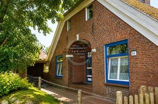 Haus kaufen in 26345 Bockhorn, Modernisiertes Landhaus mit fünf Wohneinheiten, und großem abteilbarem Baugrundstück zu verkaufen.