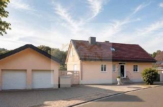 Haus kaufen in 63654 Büdingen, Wohnhaus mit Einliegerwohnung ideal für Familien, Mehrgenerationenwohnen oder Vermietung.