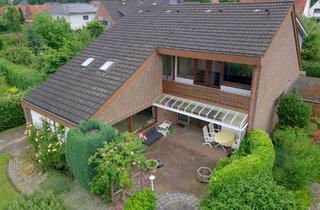 Einfamilienhaus kaufen in 21465 Reinbek, Großzügiges Einfamilienhaus (7 Zimmer) auf 232m², einmalig ruhig und doch zentral, courtagefrei