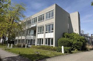 Gewerbeimmobilie kaufen in 41468 Neuss, komplettes Bürogebäude mit Lagerflächen und Stellplätzen zu verkaufen.
