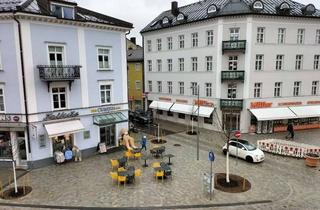 Büro zu mieten in 83278 Traunstein, Büro oder Praxisräume in Bestlage mit Blick auf den Stadtplatz zu vermieten.